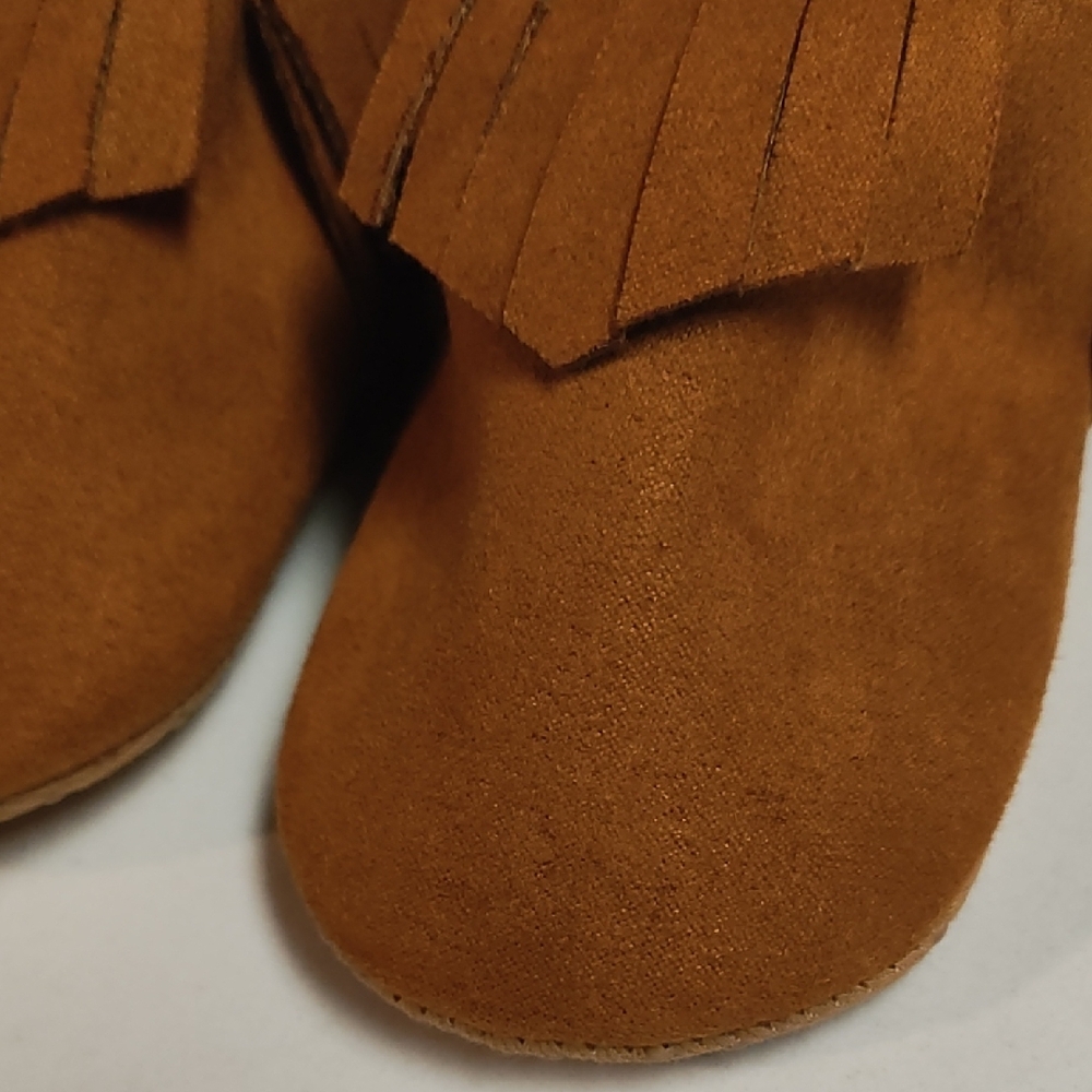 Old Navy Tan Moccasin Kids Shoes with Fringe - Picture 2 of 4